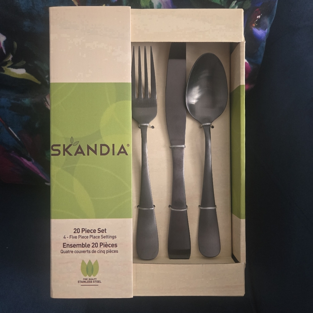 Skandia Black Stainless Flatware 20-Piece Set - New In Box